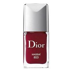 Dior Vernis: smalto brillante e a lunga tenuta effetto gel .